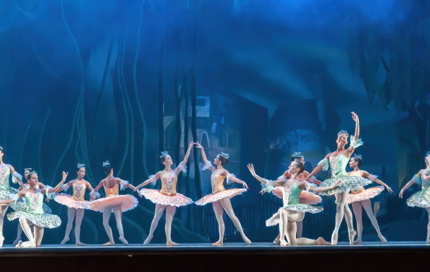 "Theater of Estrada Song" des Zentrums für Ästhetische Erziehung von Kindern der Nizhny-Novgorod-Region wird vor der Vorstellung von "Nussknacker" im Nizhny-Novgorod-TYUZ am 1. Juni auftreten"