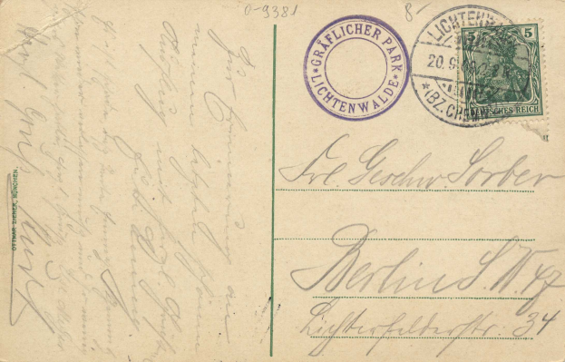 Eine alte Postkarte mit einer Briefmarke, die "Lichtenwald, Deutschland - Cover nach Deutschland" lautet und handgeschriebener Text, mit zwei zusätzlichen Stempeln in der oberen rechten Ecke.