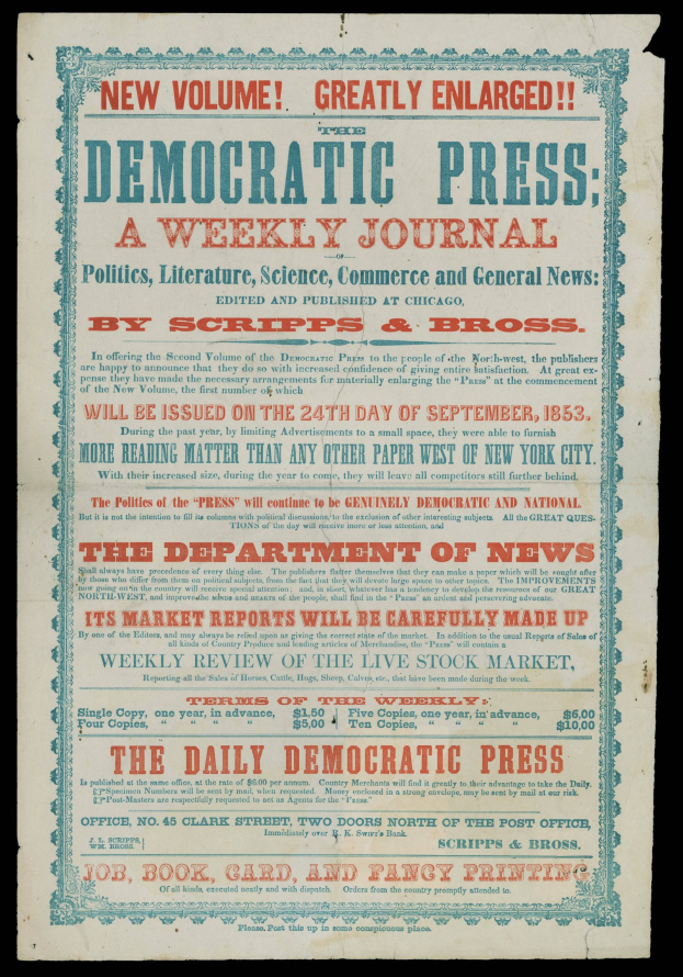 Zeitung mit der Aufschrift "Demokratische Presse: Eine Wochenzeitung" auf schwarzem Hintergrund.