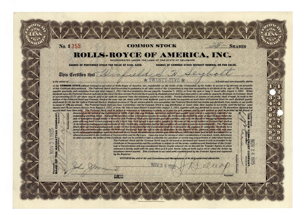 Altes Aktienzertifikat ausgestellt von Rolls Royce of America, Inc. mit gedrucktem Text und handgeschriebenen Zahlen.